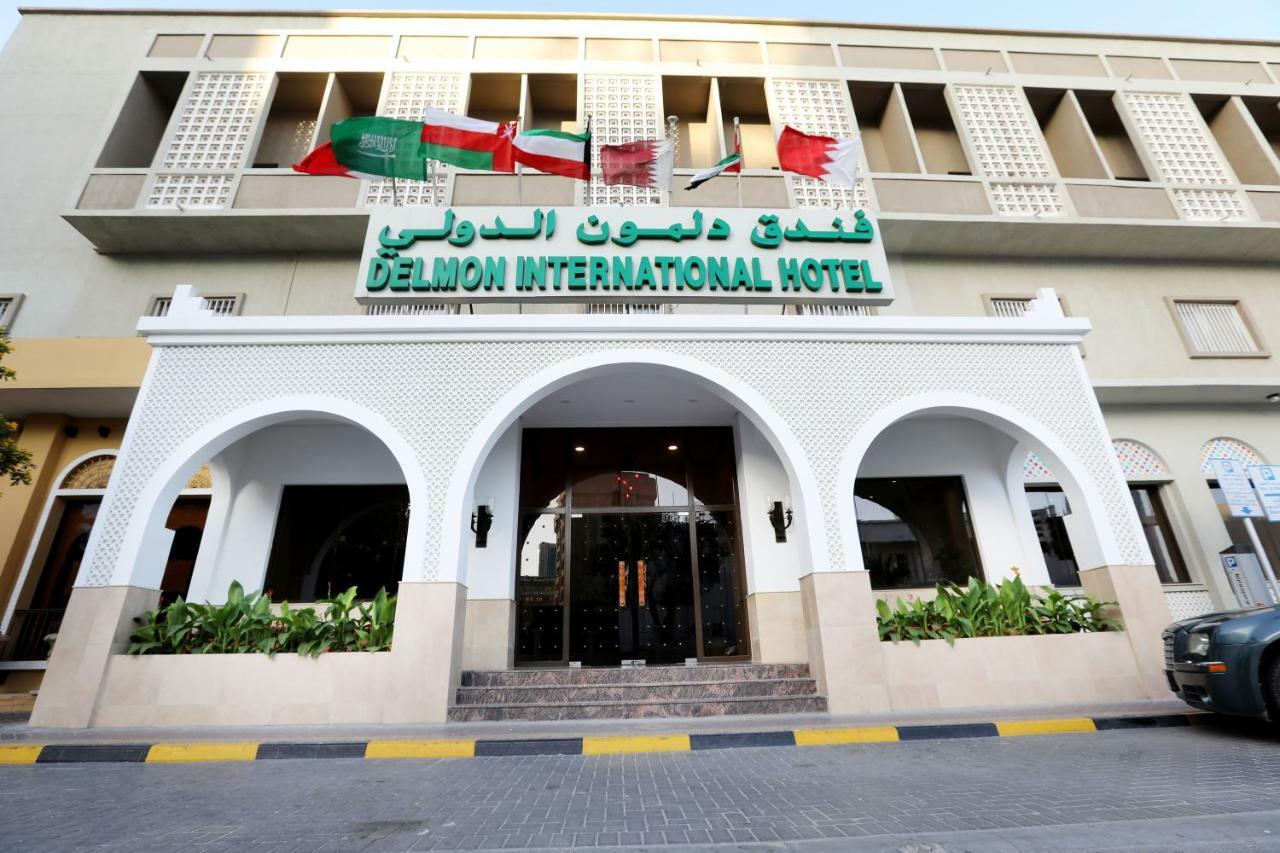 Delmon International Hotel Manama Exteriör bild