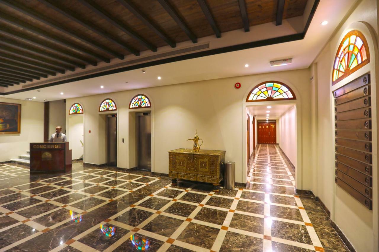 Delmon International Hotel Manama Exteriör bild